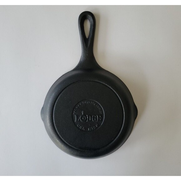 Lodge Black Cast Iron Double Spout Notch Heat Ring Skillet Pan Model HS3K USA - Picture 3 of 6